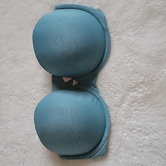 Victoria's Secret Other - Victoria's Secret Strapless Bra